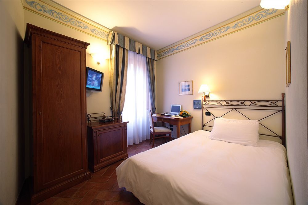 Hotel Davanzati Florence Exterior photo