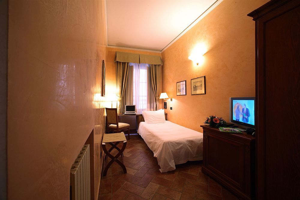 Hotel Davanzati Florence Exterior photo