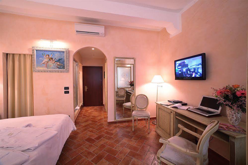 Hotel Davanzati Florence Exterior photo