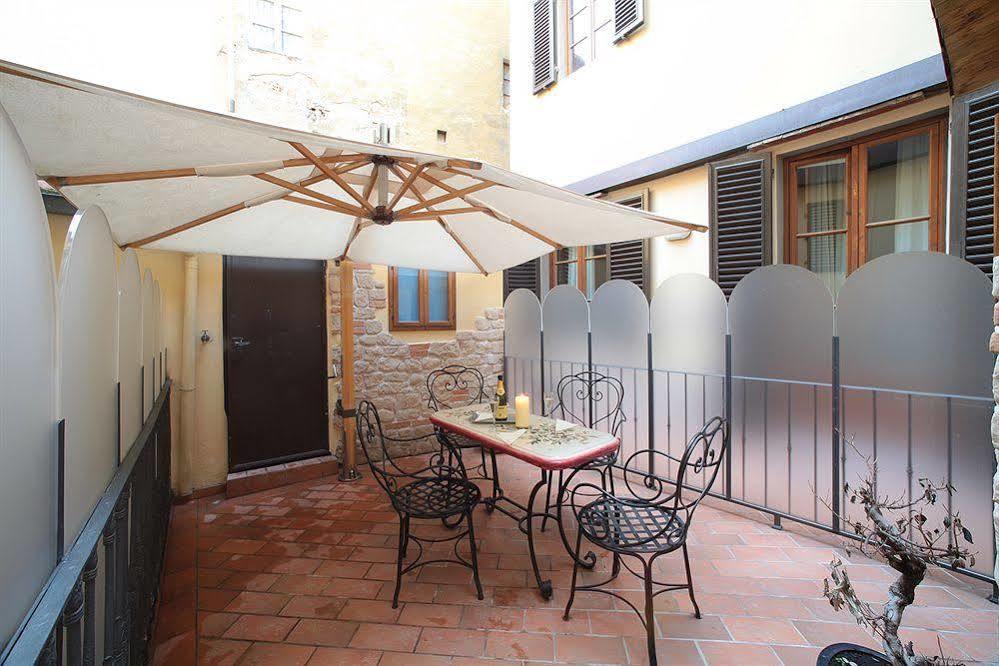 Hotel Davanzati Florence Exterior photo