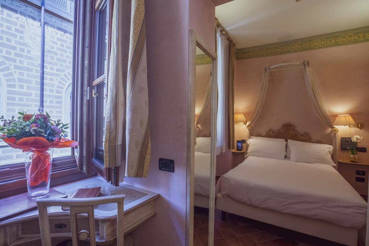 Hotel Davanzati Florence Exterior photo