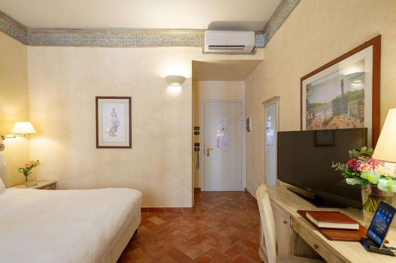 Hotel Davanzati Florence Exterior photo